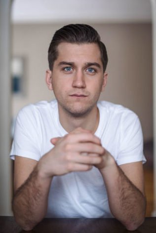 headshotplaywright